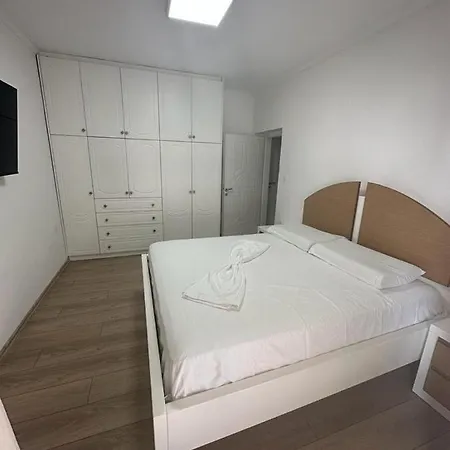 Apartament Baaa 1 *